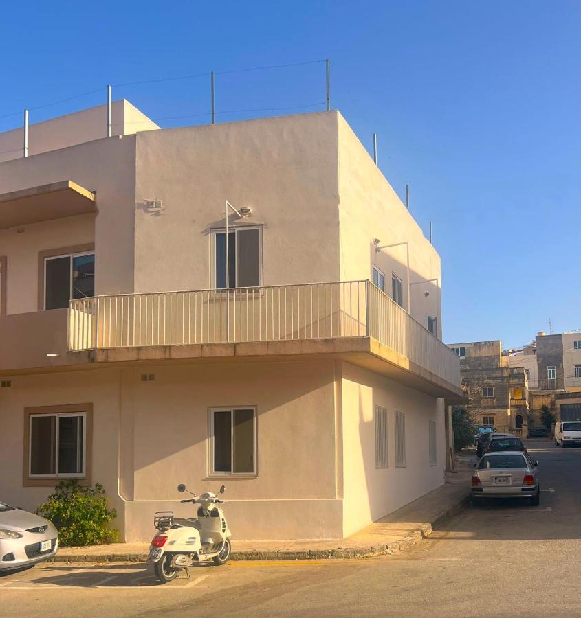 بيركيركارا Smart Hostel المظهر الخارجي الصورة